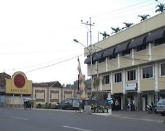 Khách sạn Arnes Central (Bandar Lampung, Indonesia)