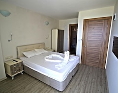 Hotel Oz Guzelcamli Otel (Aydin, Turkey)