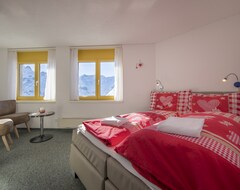 Otel Berggasthaus First (Grindelwald, İsviçre)