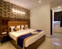 OYO 9669 Hotel Ark of Avalon (Ghaziabad, Indien)