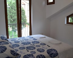 Căn hộ có phục vụ Bocche Di Cattaro Apartments (Kotor, Montenegro)