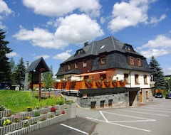 Khách sạn Hotel Vierenstrasse (Sehmatal, Đức)