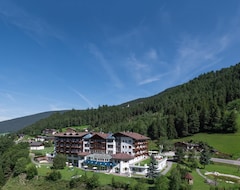 Khách sạn Diamant Spa Resort (Santa Cristina Gherdëina, Ý)