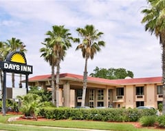 Otel Clarion Inn & Suites Orlando (Orlando, ABD)