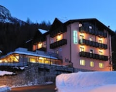 Khách sạn Park Hotel Bellevue (Dimaro, Ý)