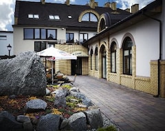 Khách sạn Hotel Everest (Wegrów, Ba Lan)
