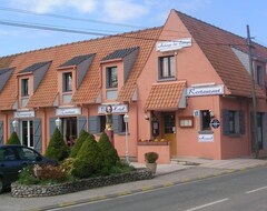 Hotel Auberge des Etangs (Roussent, France)
