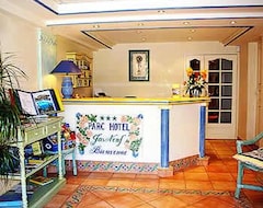 Hotel Jas Neuf (Sainte-Maxime, France)