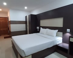 Hotel Js Grand Residency (Palakkad, Indien)