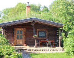 Koko talo/asunto Comfortable Holiday Apartment In Zahren, Müritz-national Park, Quiet Site (Penzlin, Saksa)