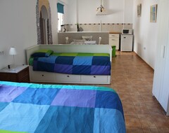 Entire House / Apartment Studio Tropical (Cúllar Vega, Spain)