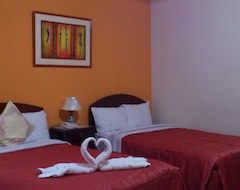 Hotel Plaza Bolognesi 344 (Trujillo, Peru)