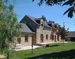 Bed & Breakfast Chambres D'Hotes De Froulay (Couesmes-Vaucé, France)
