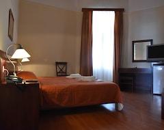 Hotelli Istiaia (Edipsos, Kreikka)