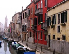 Khách sạn Casa Rezzonico (Venice, Ý)