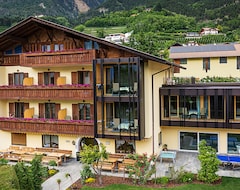 Hotel Obermoosburg (Latsch, İtalya)