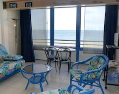 Hotel Marianne (Canet, France)