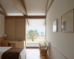 Khách sạn Benesse House (Naoshima, Nhật Bản)