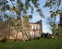 Hotel Château Latour Segur (Lussac, Francuska)