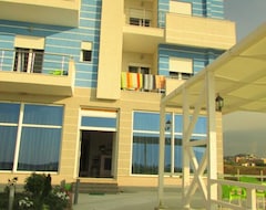 Khách sạn Blue Paradise (Orikum, Albania)