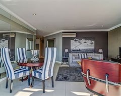 Khách sạn 511 Granger Bay Apartment (Cape Town, Nam Phi)