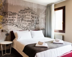 Hotel Cannaregio 2357 (Venice, Italy)