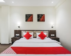 Oyo 63134 Hotel Red Queen (Raigarh, India)