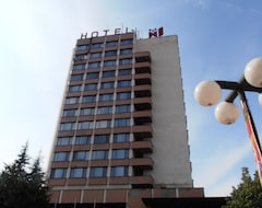 Хотел Ботевград (Ботевград, България)