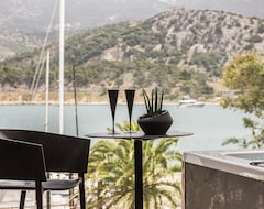 Canale Hotel & Suites (Argostoli, Grecia)