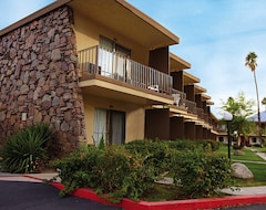 Hotel Curve (Palm Springs, USA)