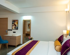 Khách sạn Hotel Meraden Opus (Anjuna, Ấn Độ)