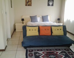 Hotelli Shaka Guest House (Wendywood, Etelä-Afrikka)