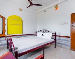 Hotel OYO 33423 Tunez (Bhopal, India)