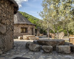 Casa rural Chozos Rurales El Solitario (Aldeanueva del Camino, İspanya)