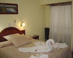 Khách sạn Hotel Dora (Termas de Río Hondo, Argentina)