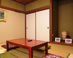 Pensión Guesthouse Tomoshibi (Matsumoto, Japón)