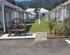 Aparthotel Coromandel Cottages (Coromandel Town, Nueva Zelanda)