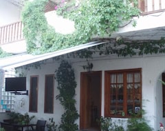 Gæstehus Hotel Sweet Home (Néos Marmarás, Grækenland)