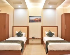 Hotel Rk Grand (Varanasi, India)