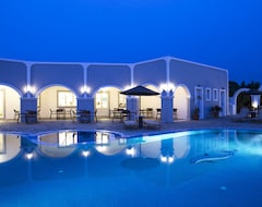 Hotel Maistros Village (Karterados, Greece)