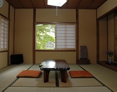 Căn hộ có phục vụ Forest Villa Mizuha (Hatsukaichi, Nhật Bản)