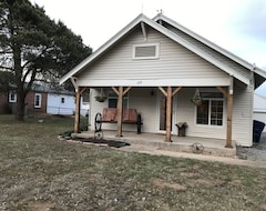 Entire House / Apartment Red Hills Of Home Entire House (Hinton, USA)