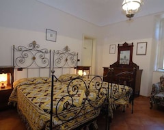 Hotelli Dimora Storica Villa Dei Priori (Monsampolo del Tronto, Italia)