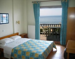 Hotel Irini (Psakoudia, Greece)