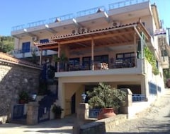 Gorgona Hotel (Mandamados, Yunanistan)