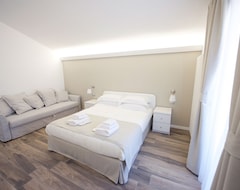 Hotel Domus Dams Bed And Breakfast - Room 19 (Montescaglioso, Italija)