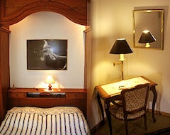 Hotel Logis Weiss (Wissembourg, France)