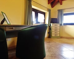 Hotel Agriturismo Cascina Scola (Rivoli, Italija)