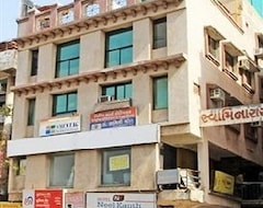 Khách sạn Neelkanth Bliss (Ahmedabad, Ấn Độ)