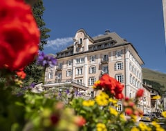 Khách sạn Hotel Engiadina (Zuoz, Thụy Sỹ)